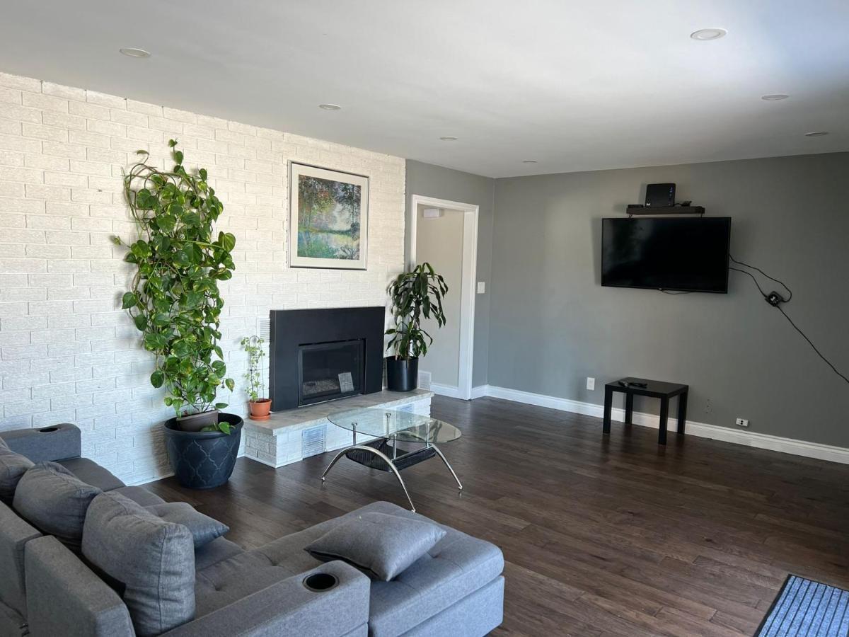 Bowmanville Event Place ภายนอก รูปภาพ