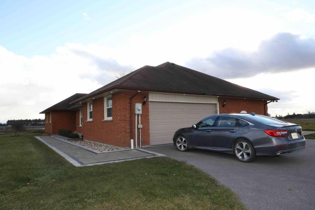 Bowmanville Event Place ภายนอก รูปภาพ