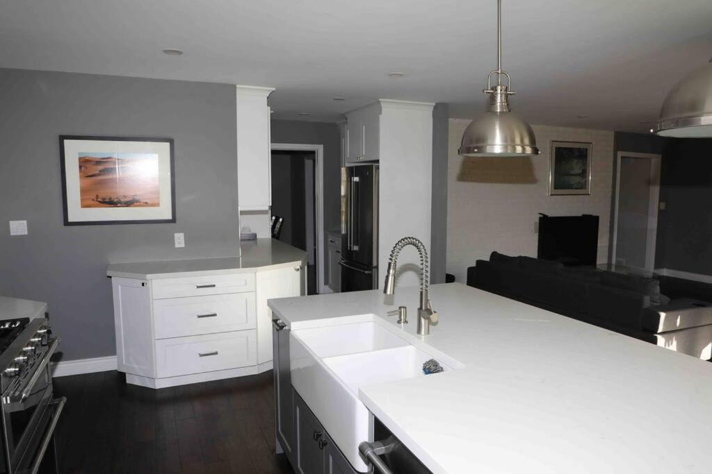 Bowmanville Event Place ภายนอก รูปภาพ